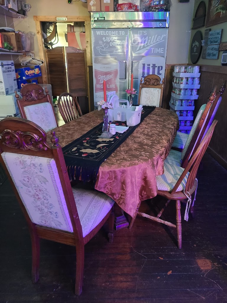  Tippy Canoe Bar & Grill LLC