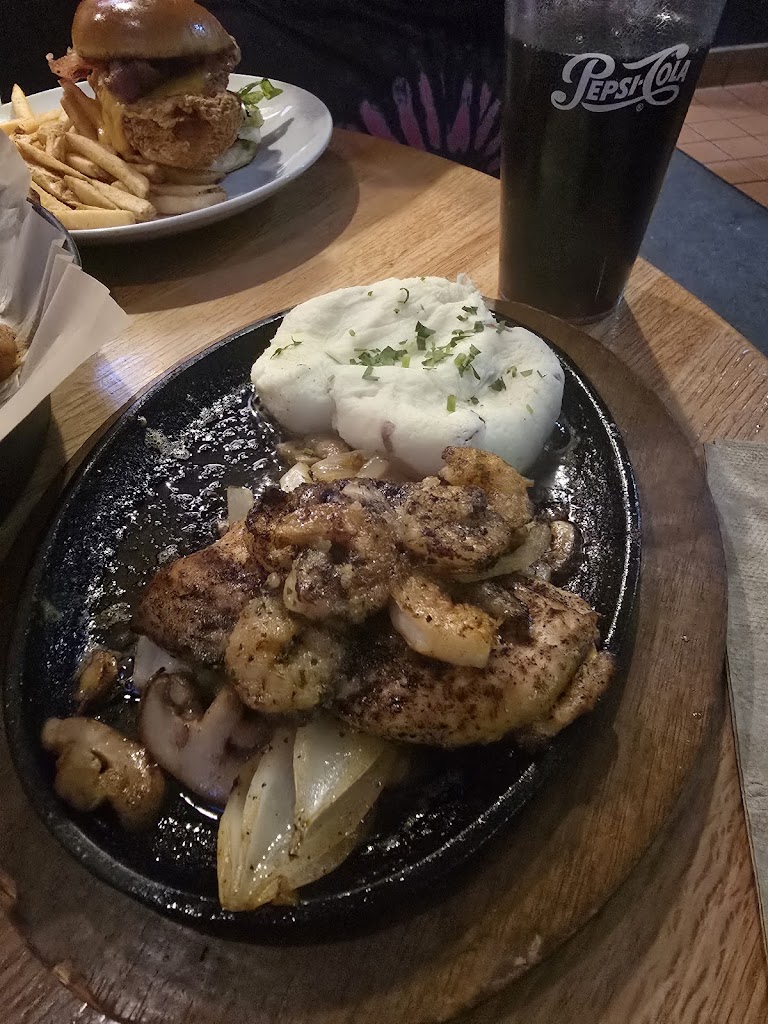  Applebee's Grill + Bar