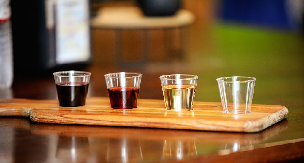  WINEaLOT Wine Pub - Vineyards