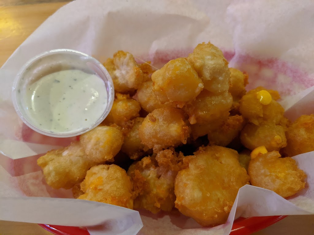  Red Pines Bar & Grill