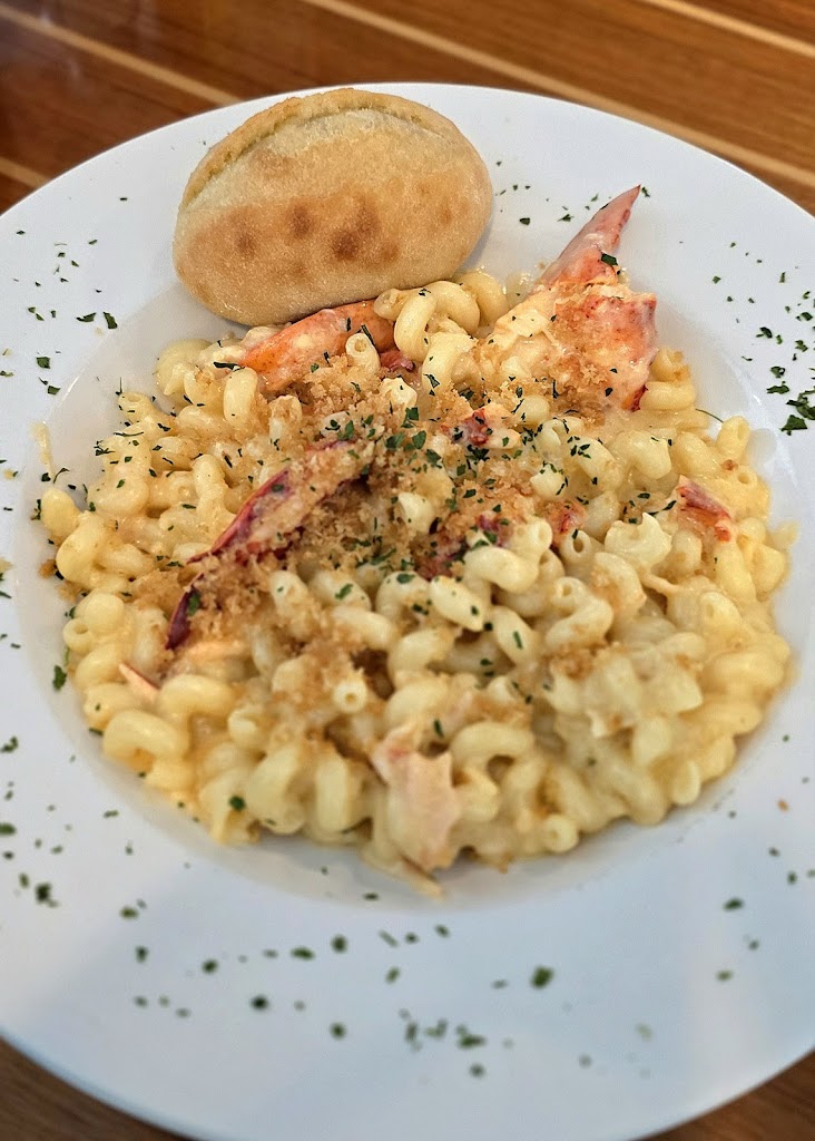  Boathouse On The Bay