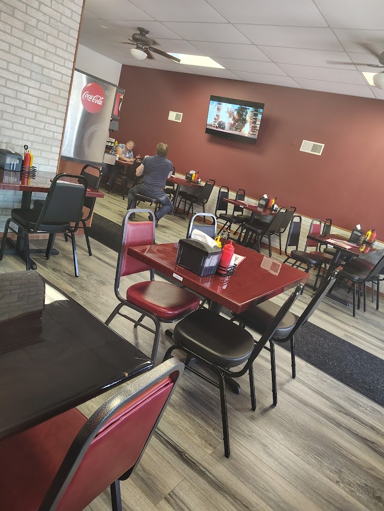  Mac's Place 2 Doors Down