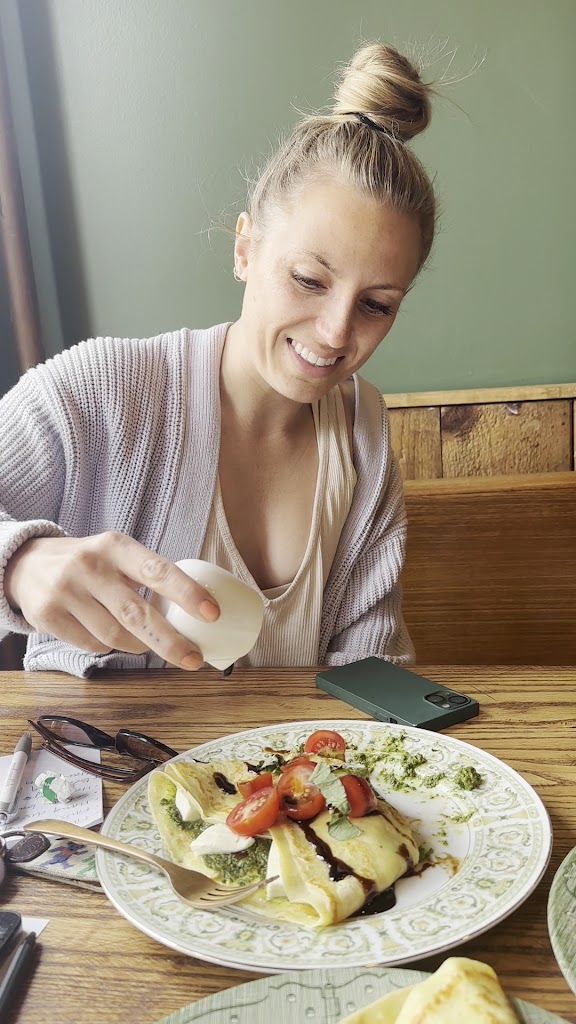  Seven Swans Crêperie | MKE Riverwest