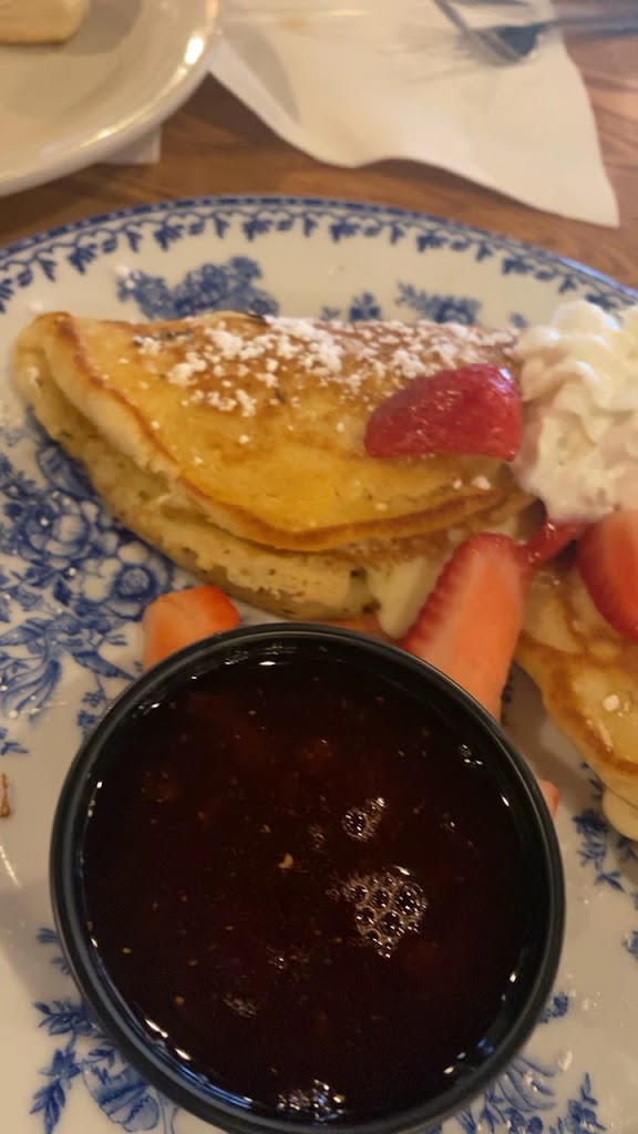  Cracker Barrel Old Country Store