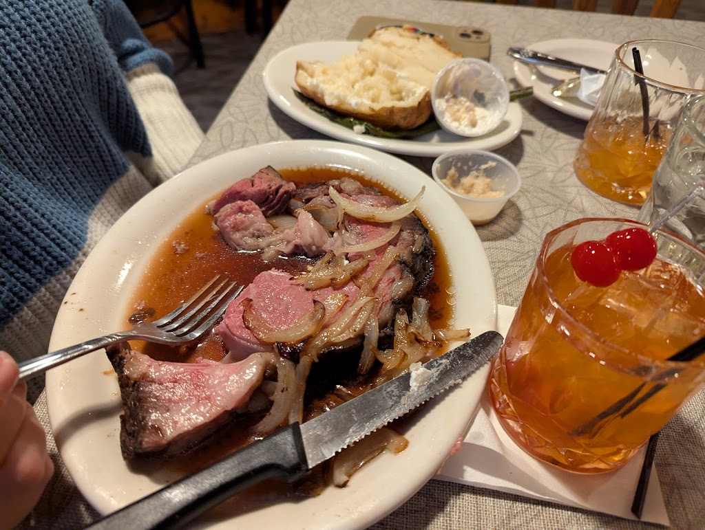  Wally's South 17 Supper Club