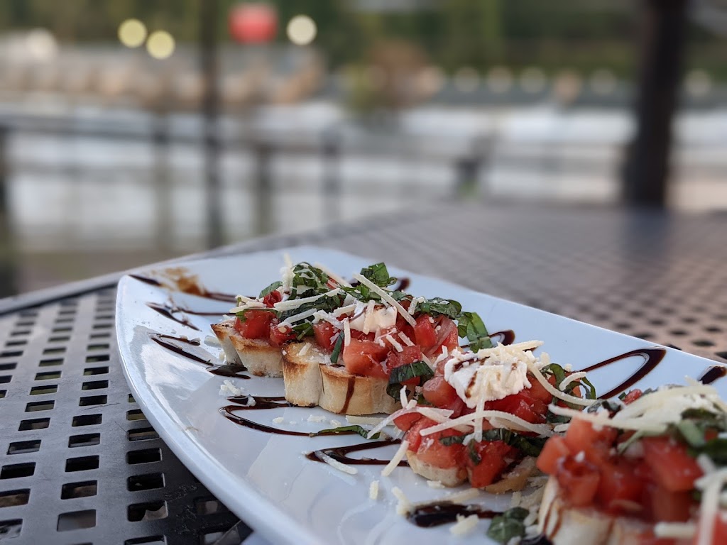  Fratellos Riverfront Restaurant