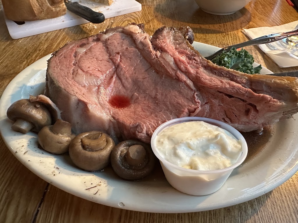  Colony House Restaurant