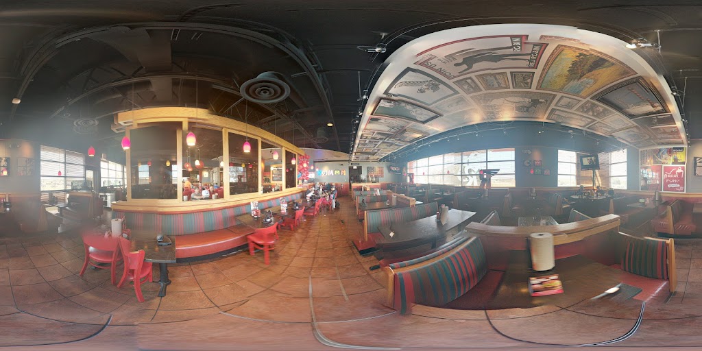  Red Robin Gourmet Burgers and Brews