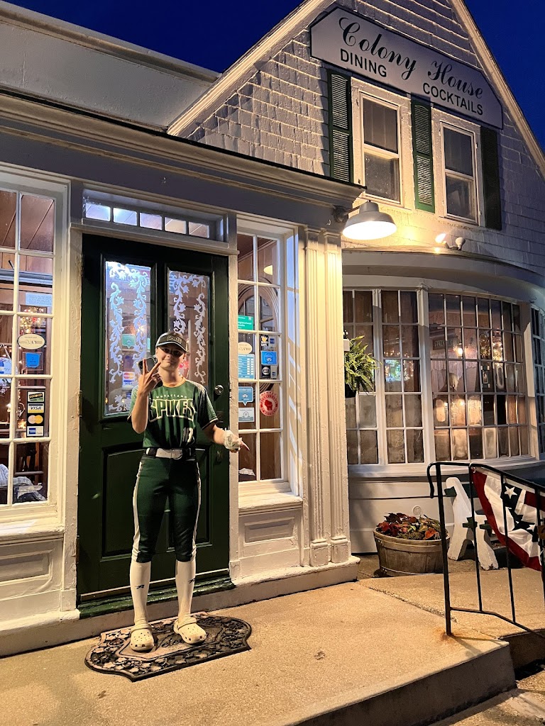  Colony House Restaurant