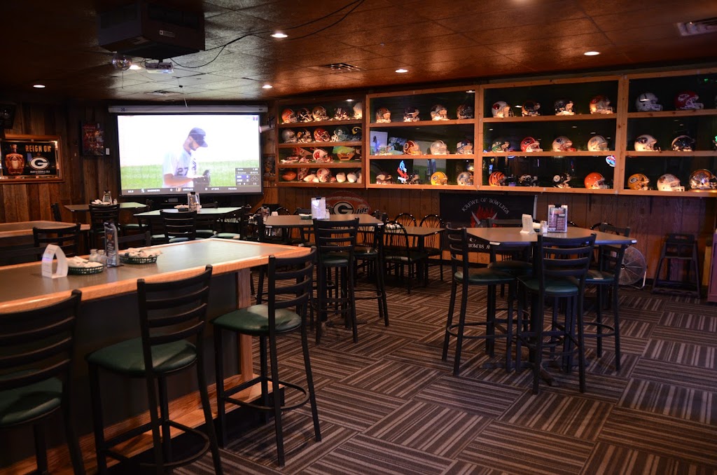  Village Inn Sports Bar, Grill & Pizzeria