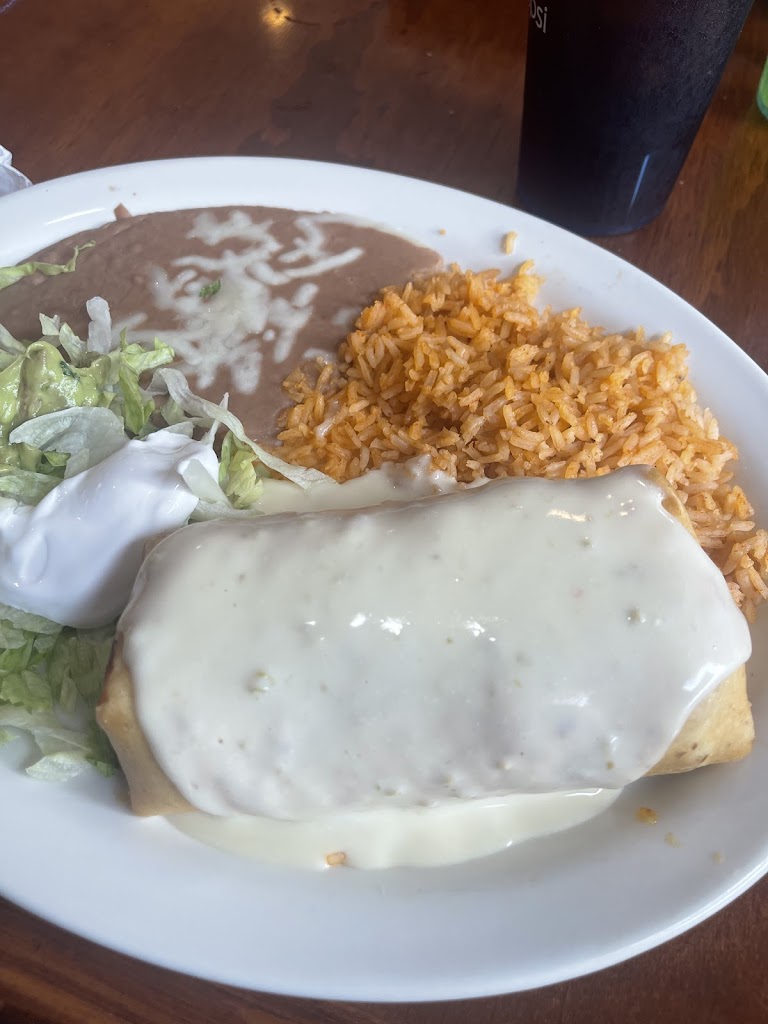  La Banvanera Restaurant & Cantina