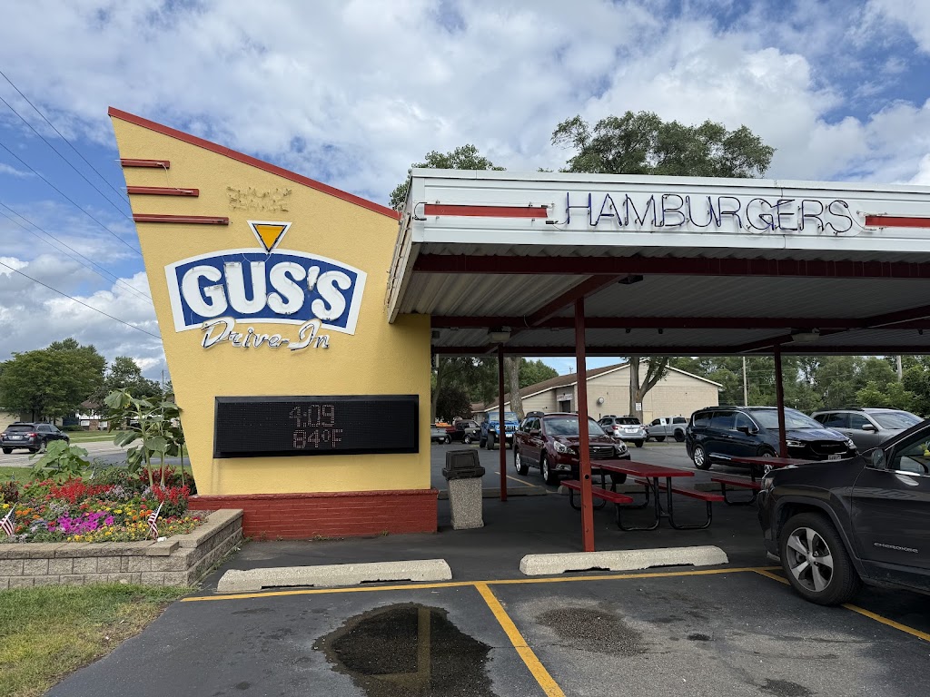  Gus's Drive-In