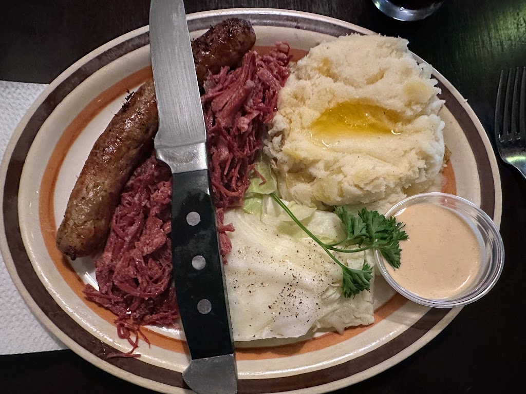  The Legendary Monarch Public House