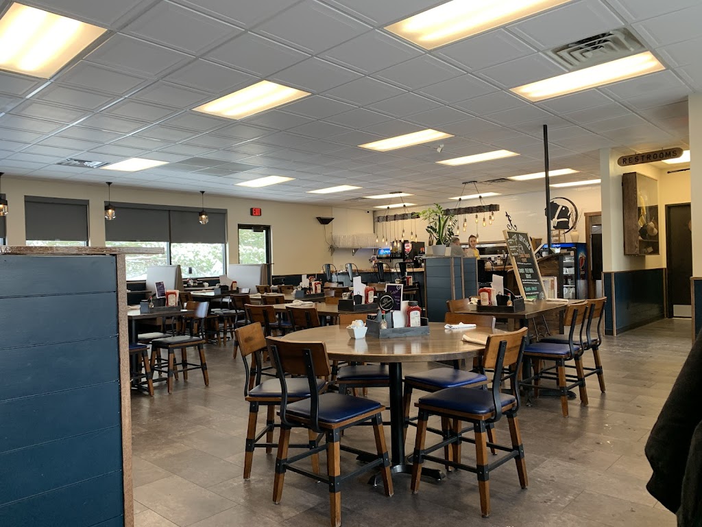  Lida's Breakfast & Lunch