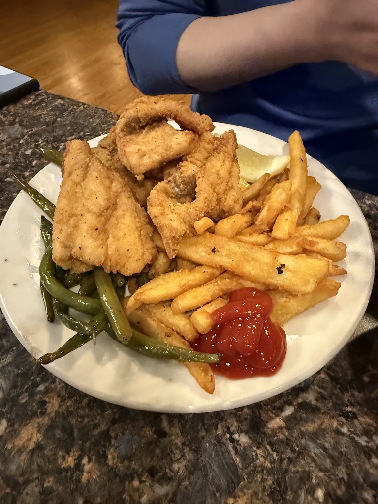  Pier Plaza Restaurant