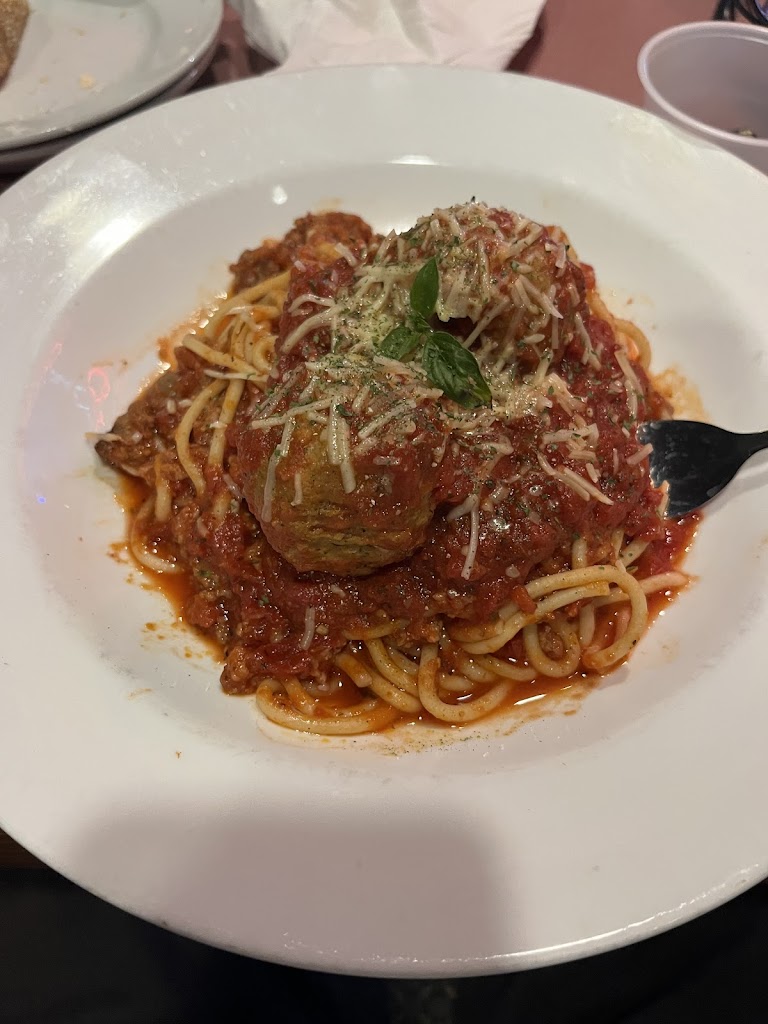  Avantis Italian Restaurant & Pub