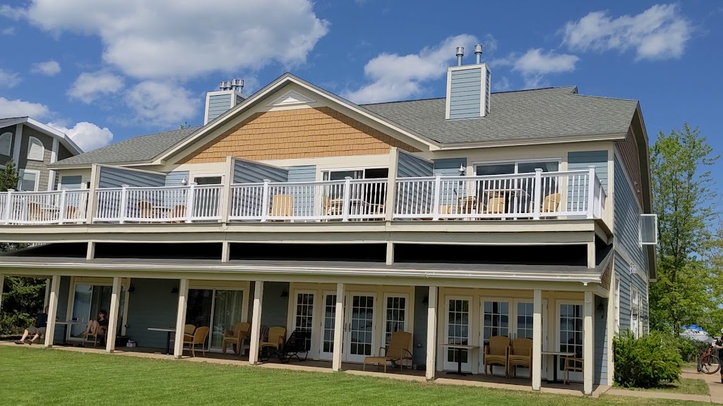  The Inn On Madeline Island