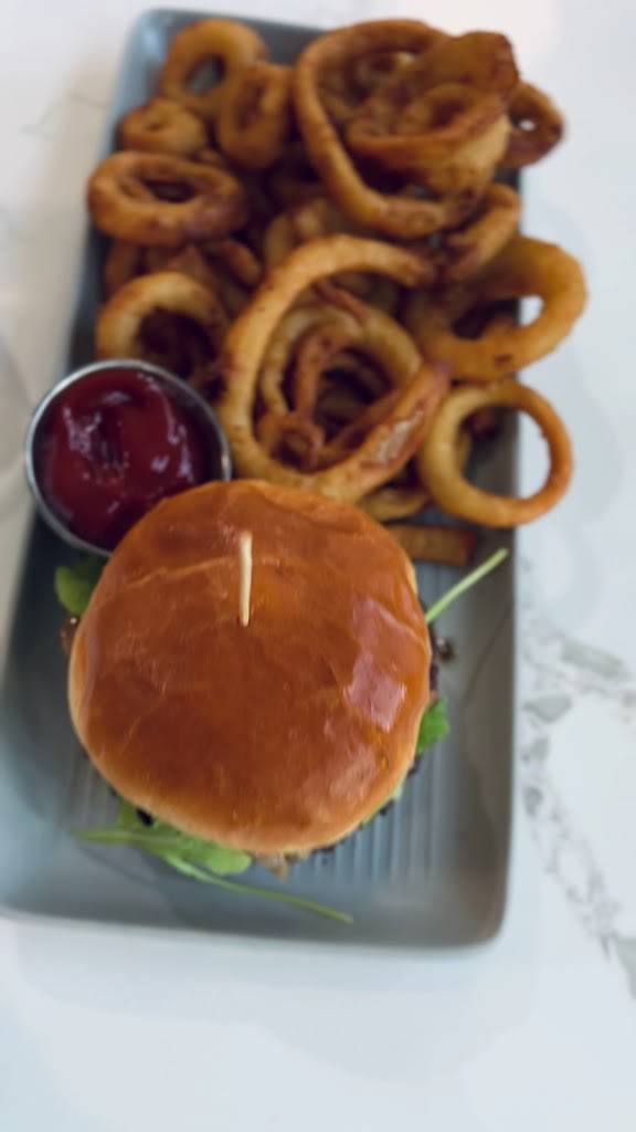  The Apis Hotel & Restaurant