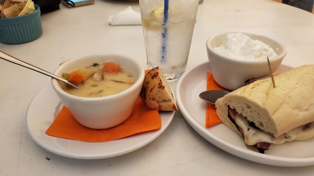  The Cook's Room Café