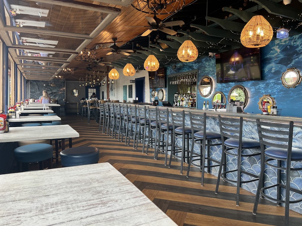  Boat House Pub & Eatery