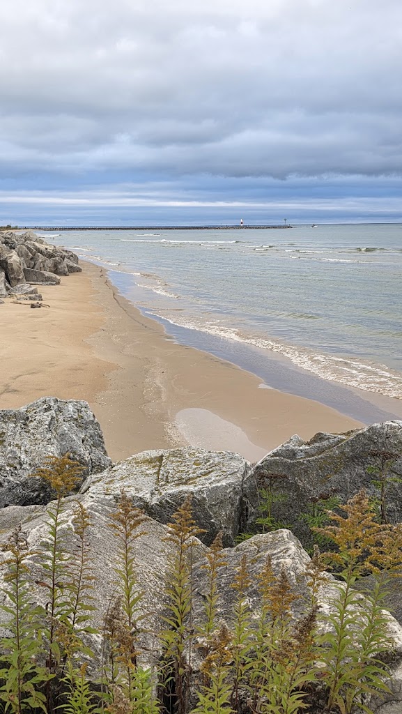  Lighthouse Inn On Lake Michigan