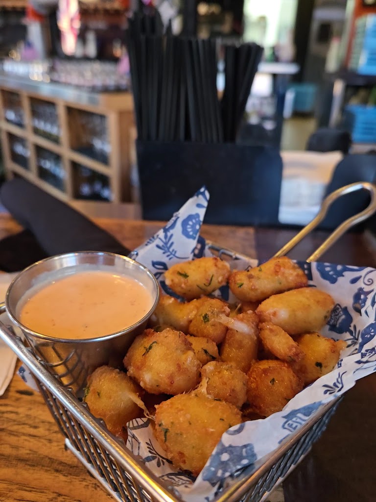  Café Hollander Brookfield Corners