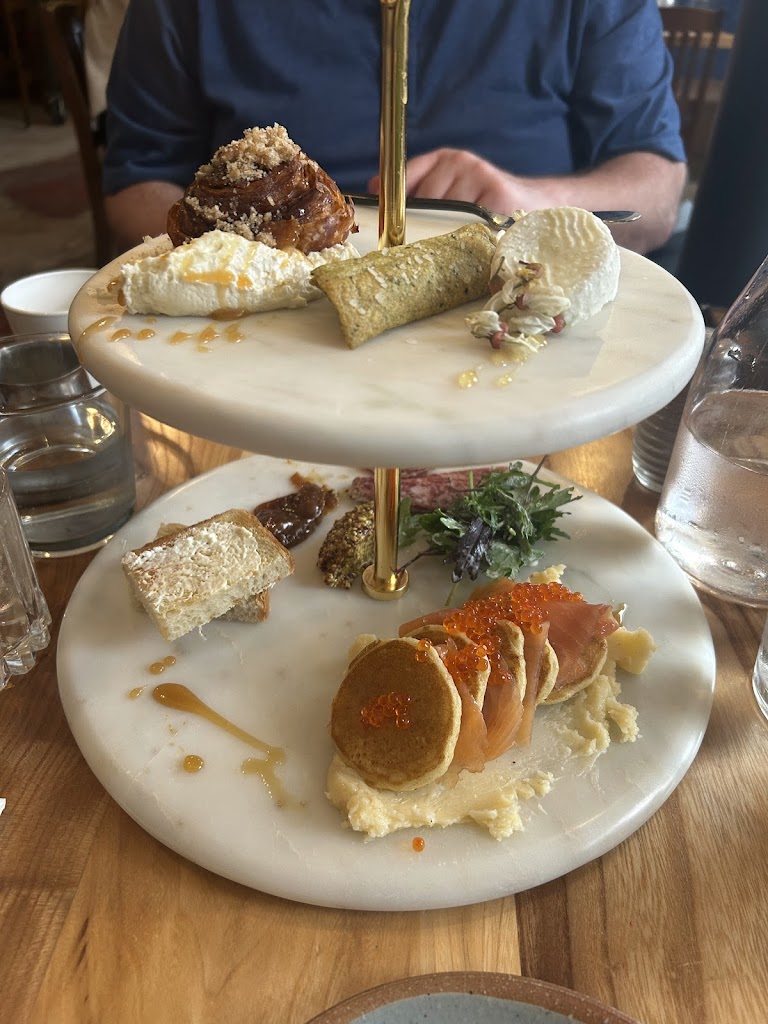  Little Cloud Restaurant