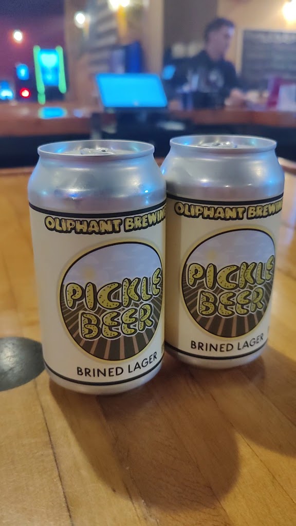  Beer Snobs Ale & Eats