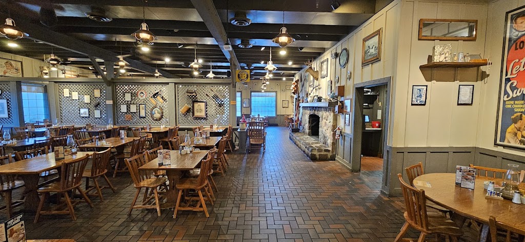  Cracker Barrel Old Country Store