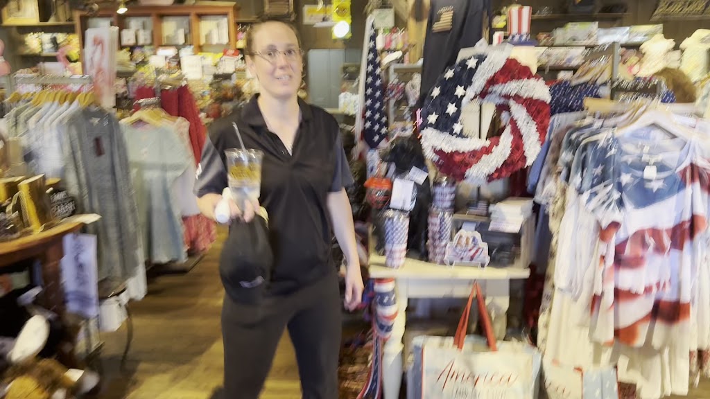  Cracker Barrel Old Country Store