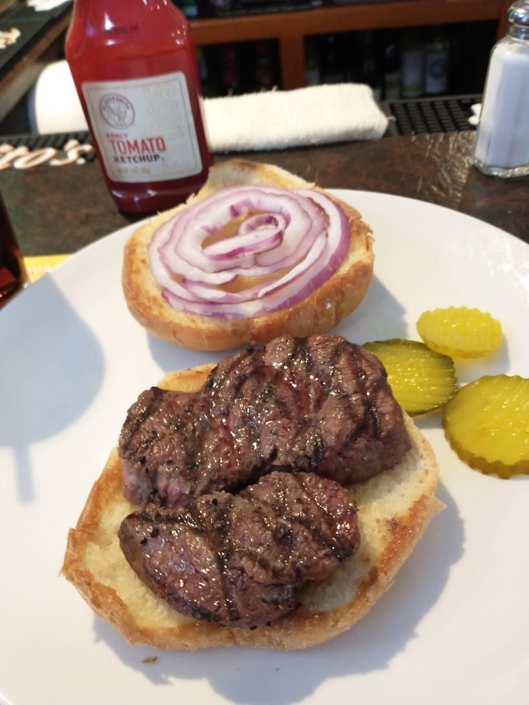  Plier's Full Circle Pub & Restaurant