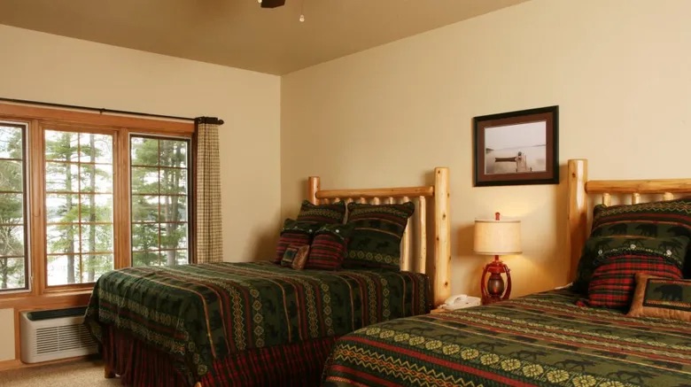  Eagle Waters Resort & Supper Club