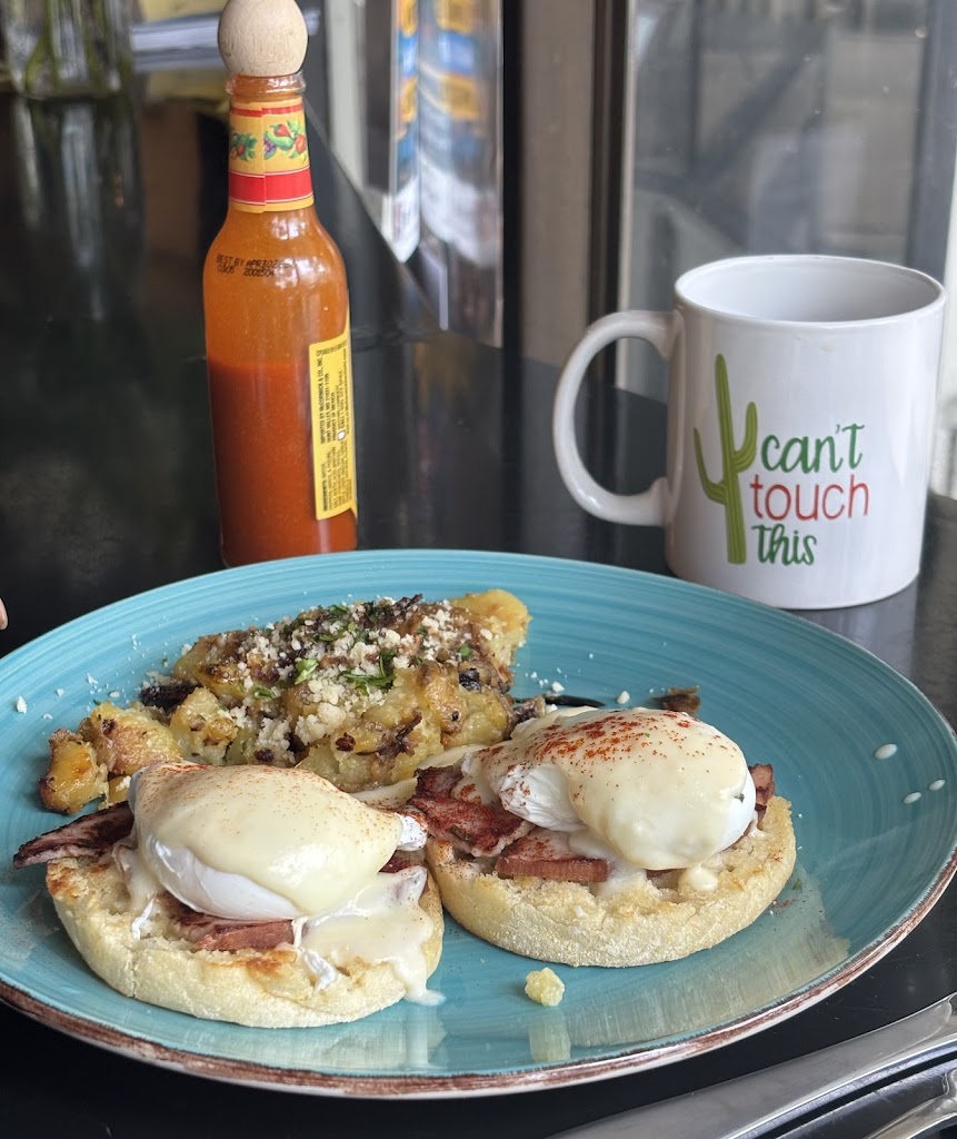  Author's Kitchen and Bar