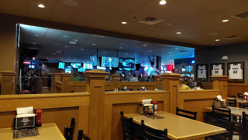  Anduzzi's Sports Club - Green Bay East