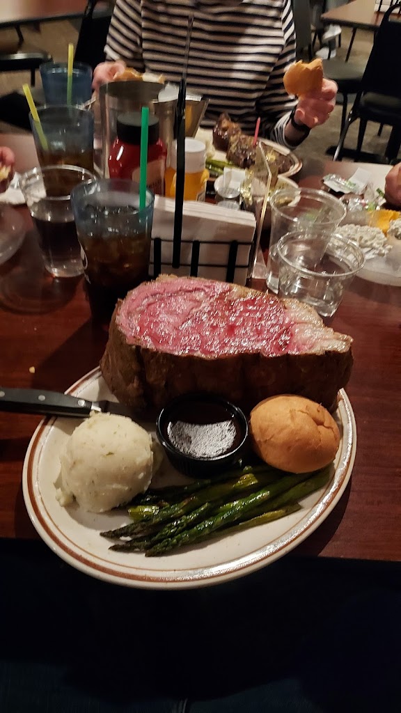  Mountain Bay Bar & Grill