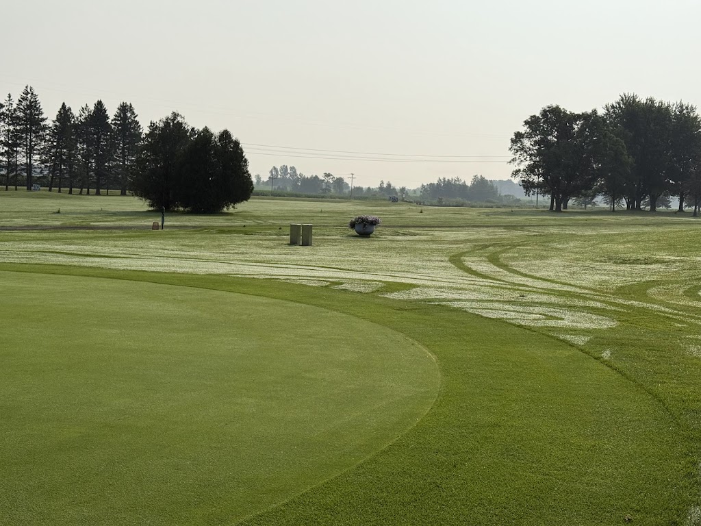  RiverEdge Golf Course & Banquet Facility