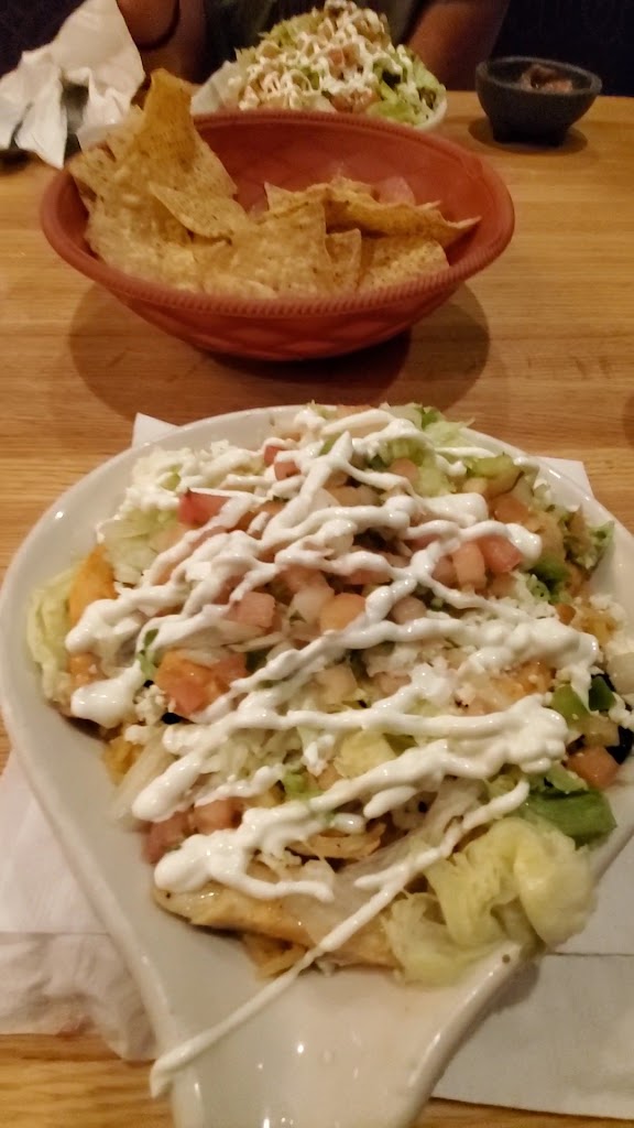  El Beso Restaurante & Cantina of Greenfield