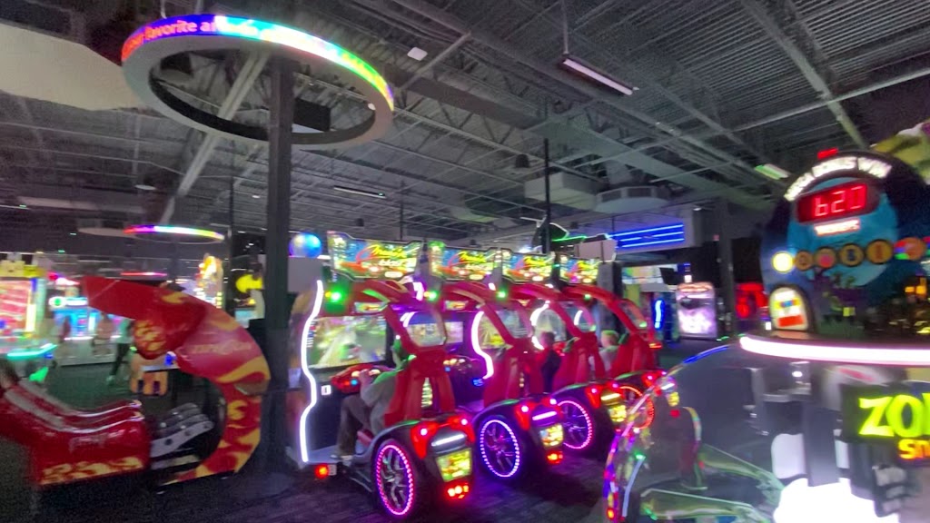  Dave & Buster's Green Bay