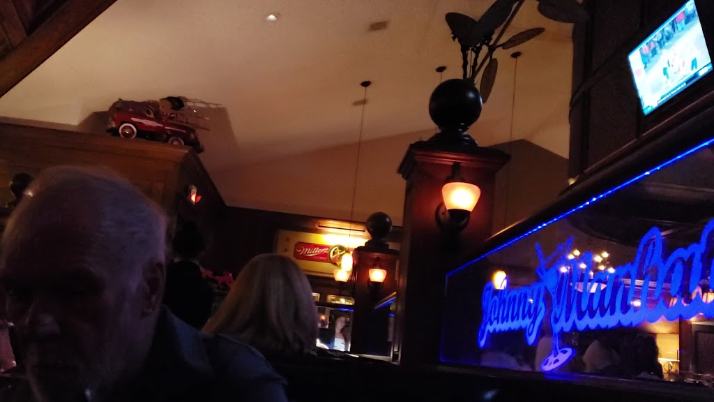  Johnny Manhattan's