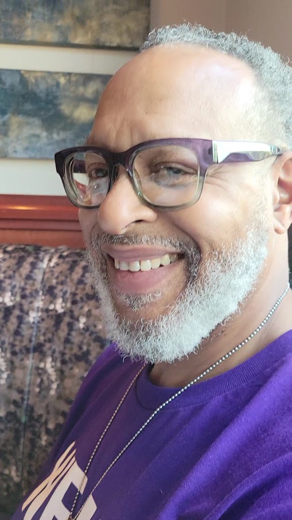  Fleming’s Prime Steakhouse & Wine Bar