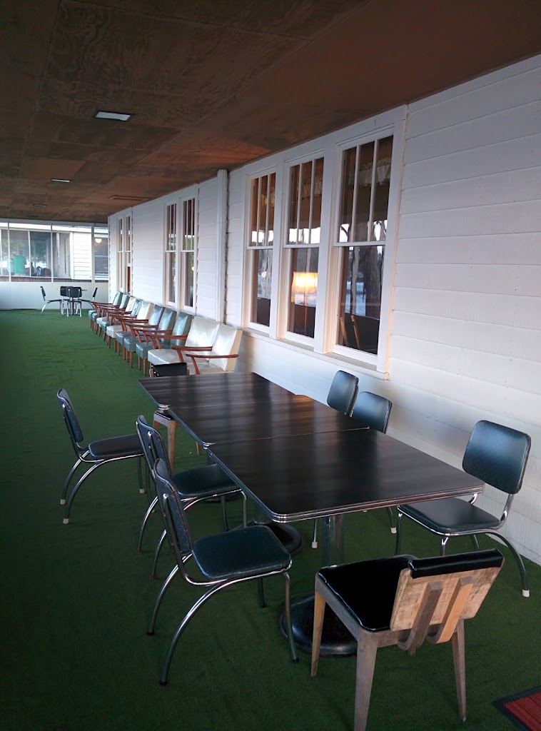  Alpine Resort and Cottages