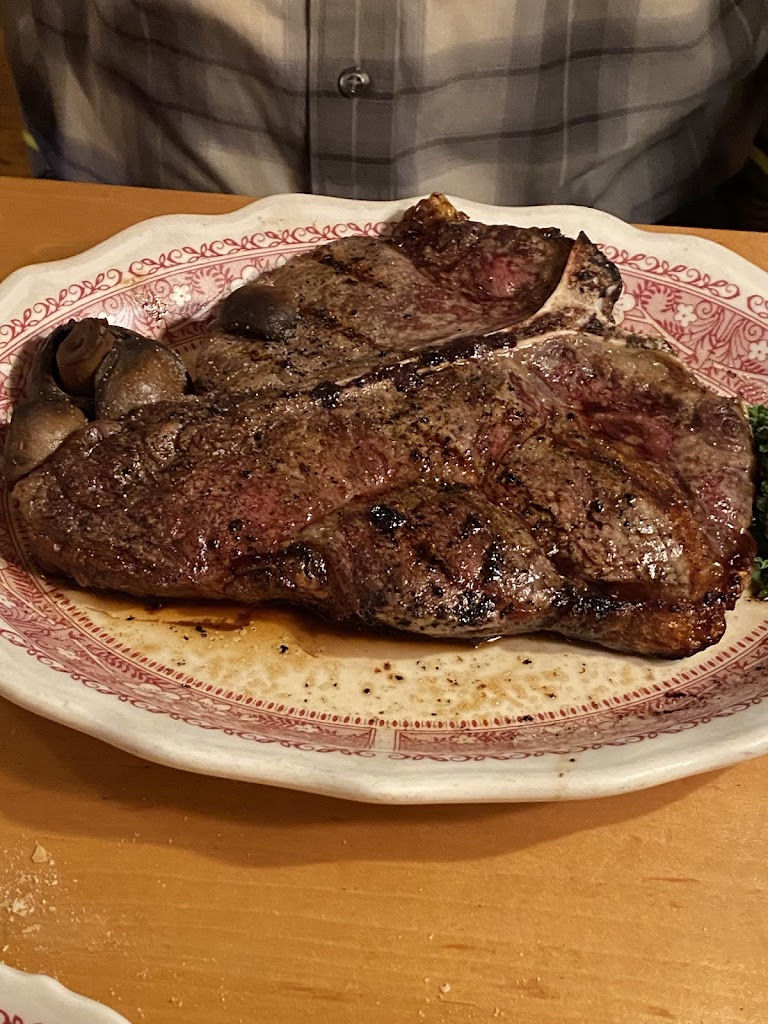  Colony House Restaurant