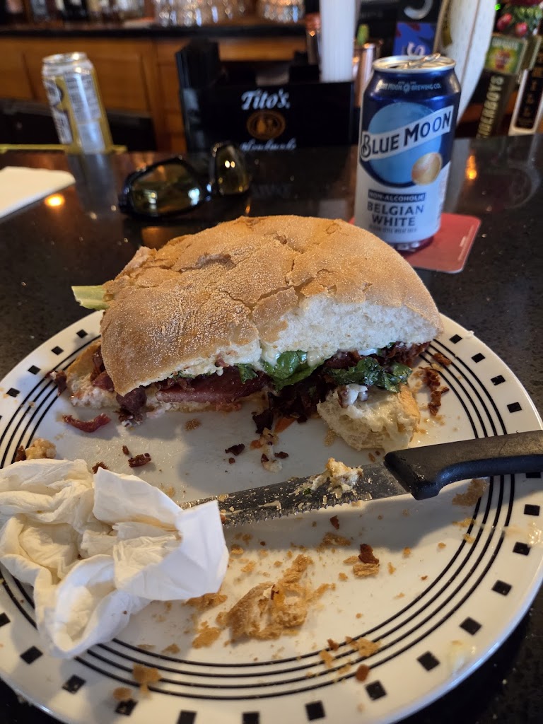  Frankie's Pub & Grill