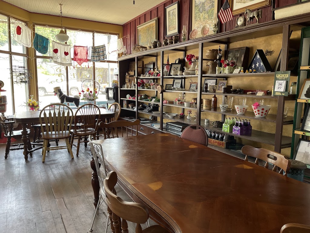  Please refer to Aroma Cozy Cafe’s google site. New owners. Thankyou.