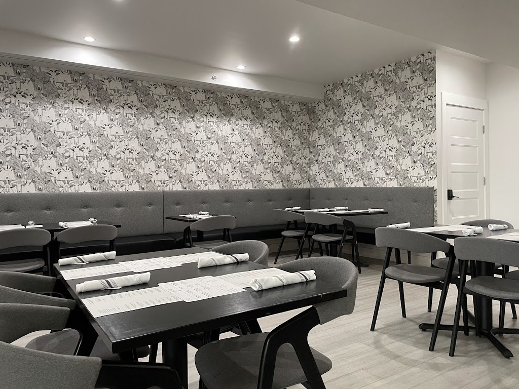  The Apis Hotel & Restaurant