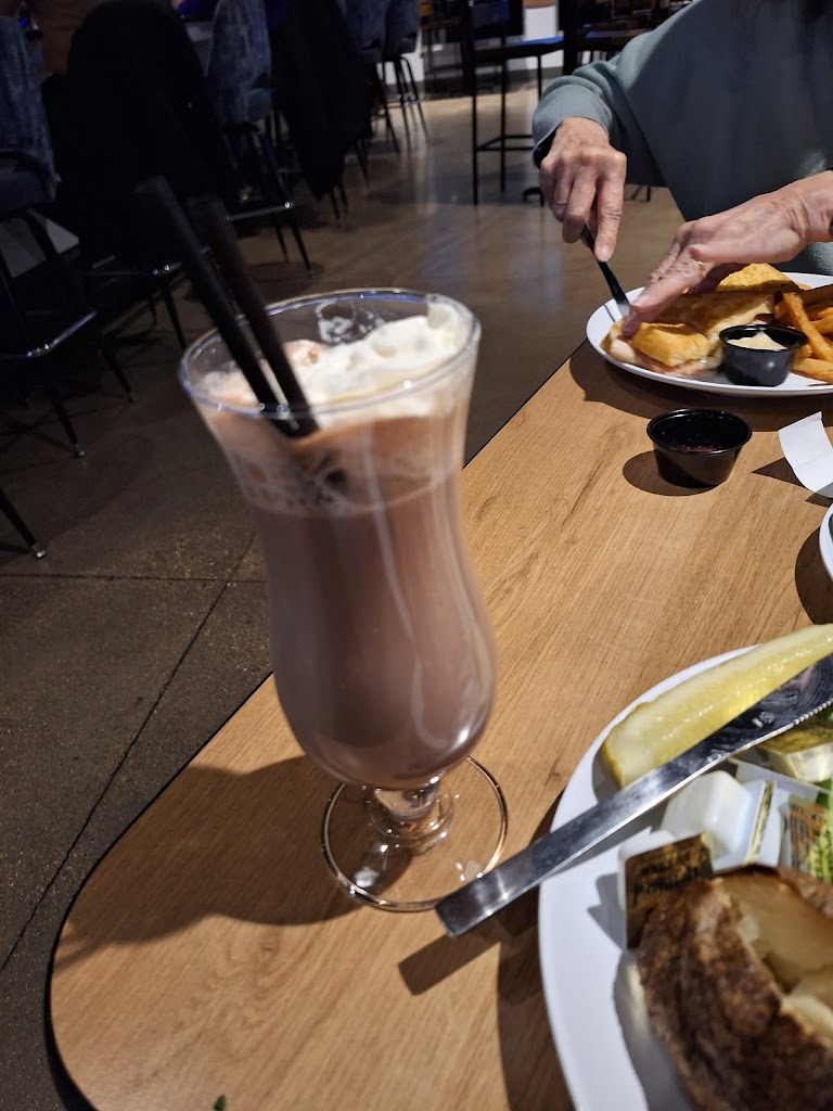  The Rock Bar & Grill