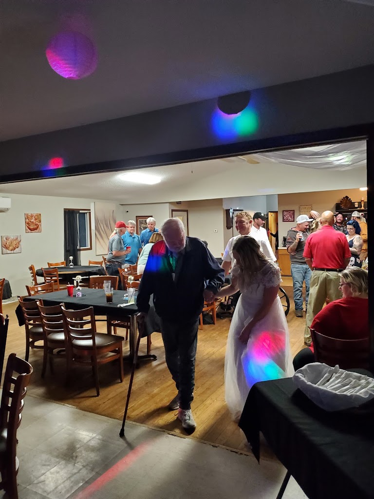  Roundabout Bar & Grill