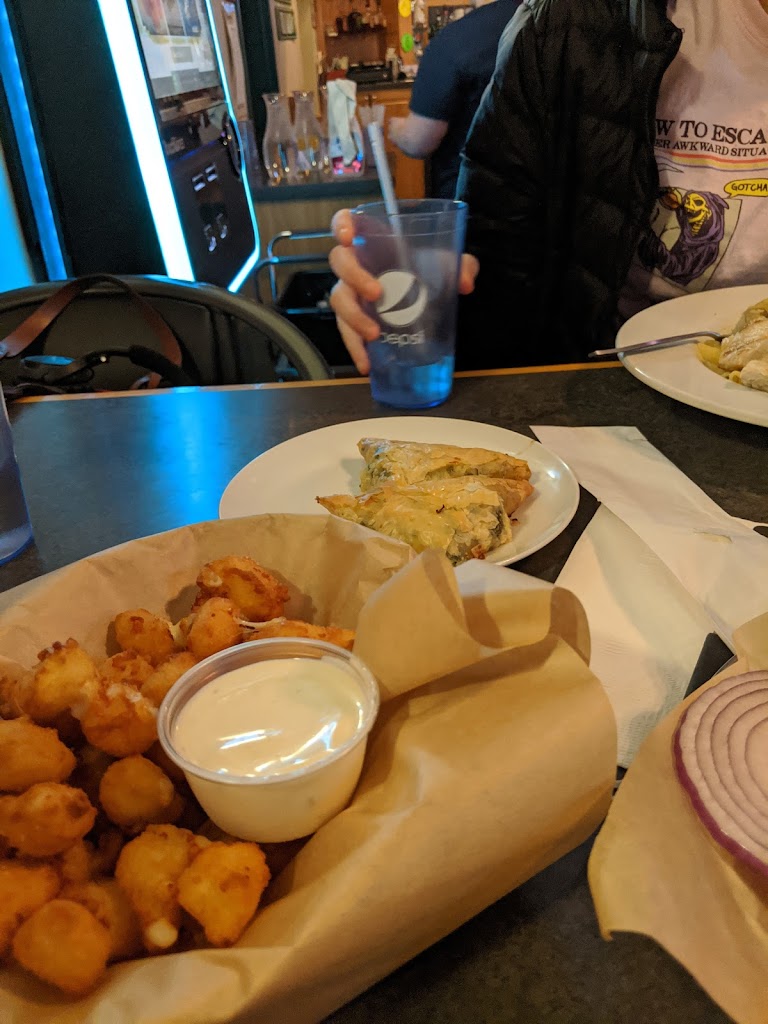  Seven Hills Pub & Grille