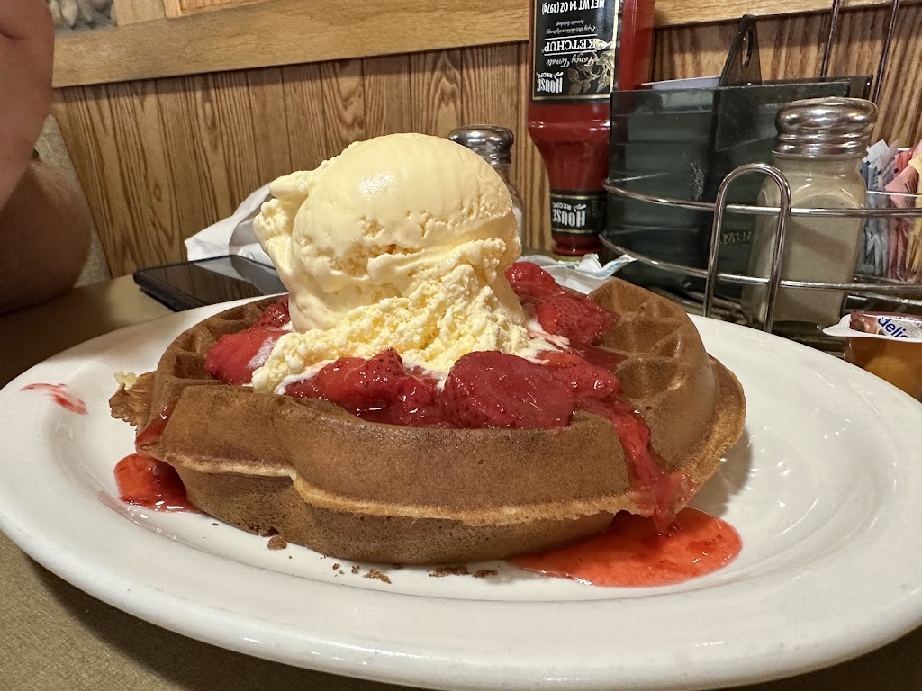  Chequamegon Family Restaurant