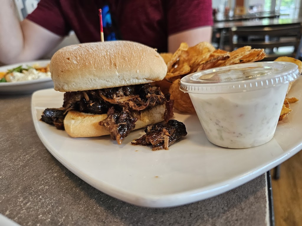  Headquarters Bar & Restaurant